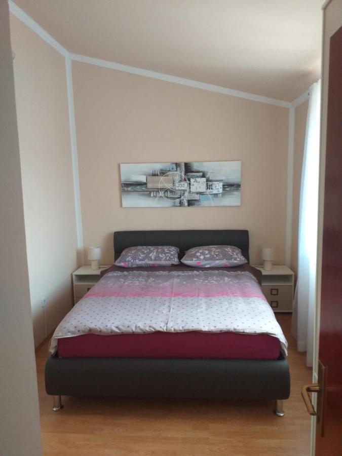 Villa Michelle Karojba Exteriér fotografie