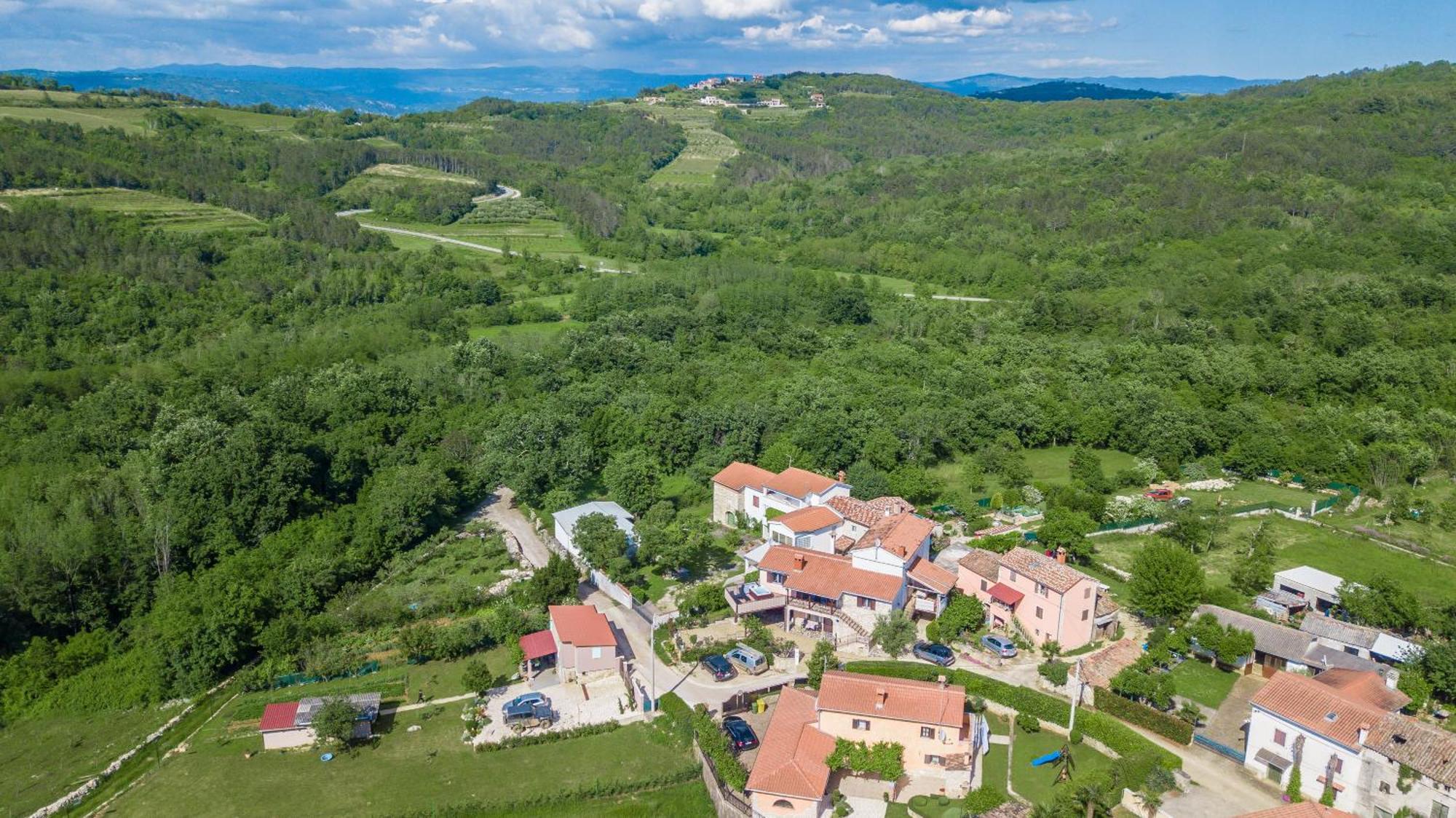Villa Michelle Karojba Exteriér fotografie
