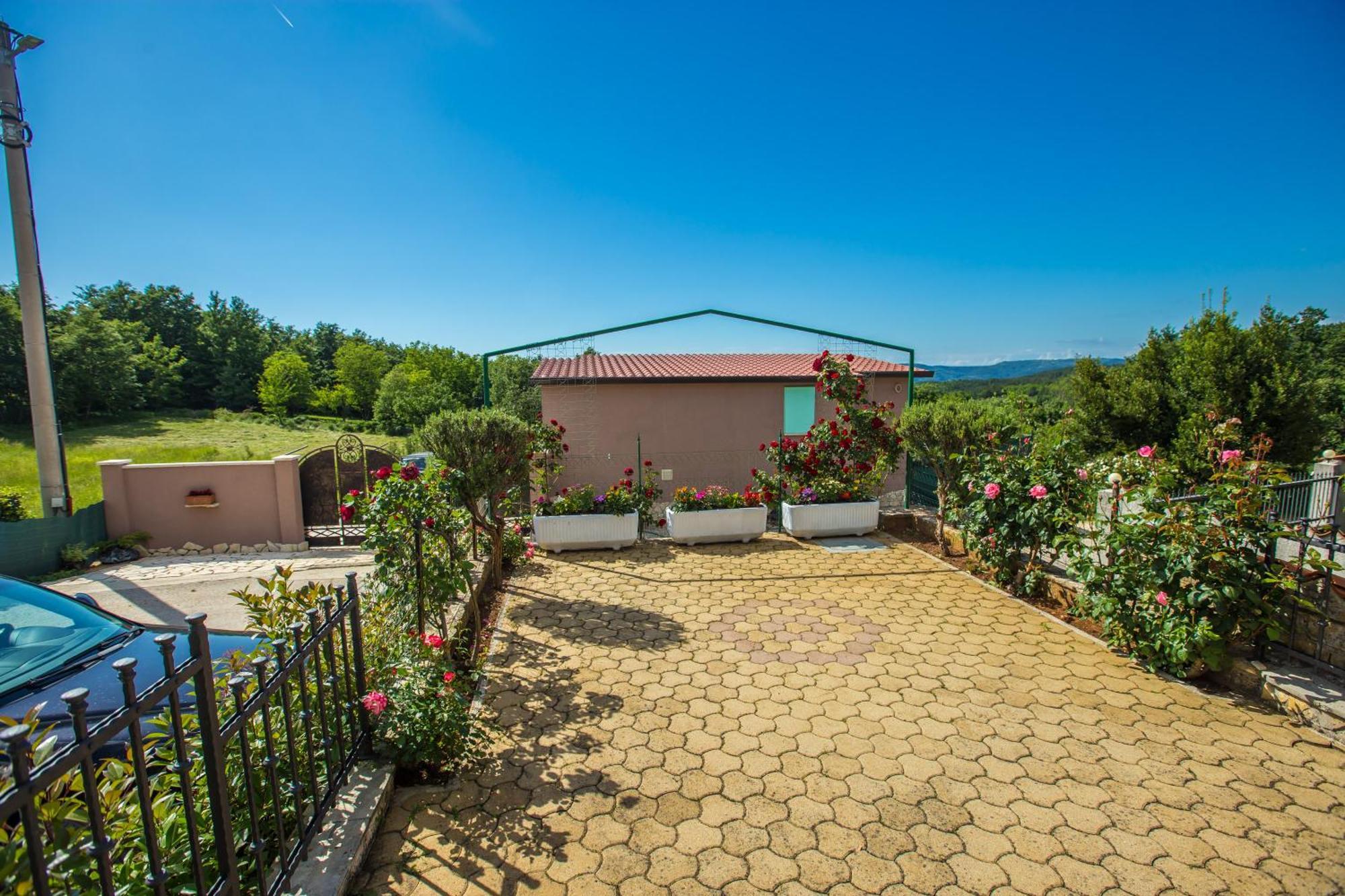 Villa Michelle Karojba Exteriér fotografie