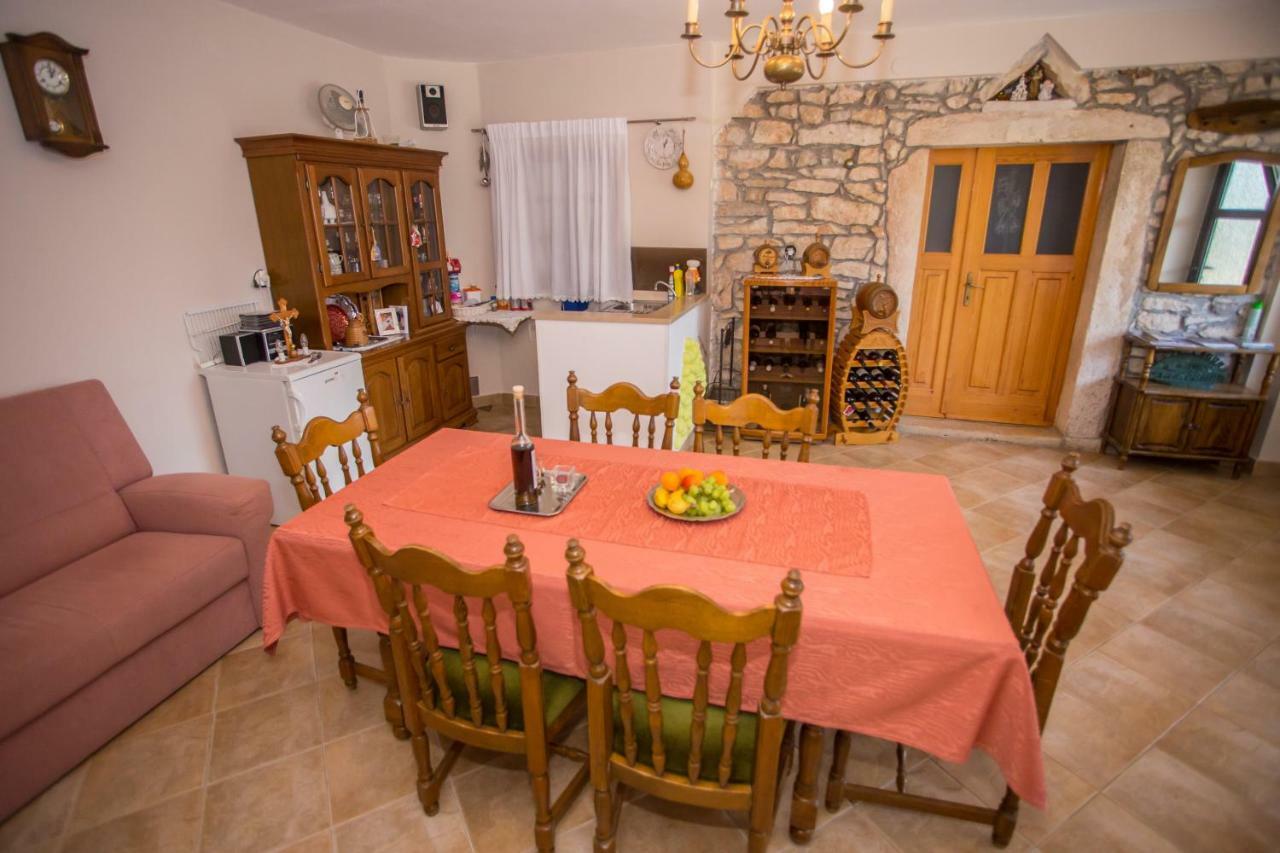 Villa Michelle Karojba Exteriér fotografie